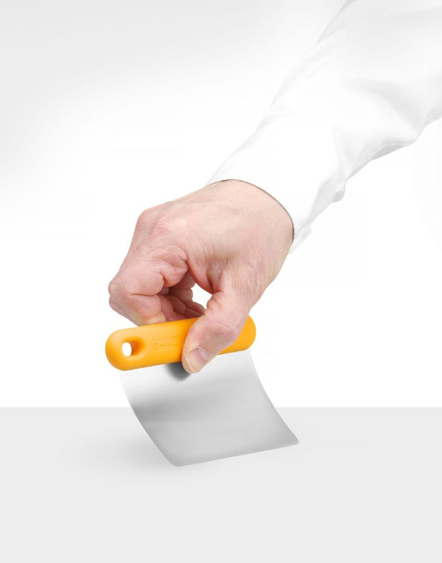 Pizzadejsskraber kraftig, HENDI, designet af Robert Bronwasser, orange, 130x95x(H)13mm