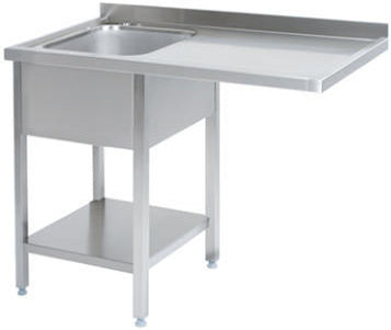 Vaskecenter med bundhylde (afsætningsplade til højre) – B 1600 x T 600 x H 900 mm